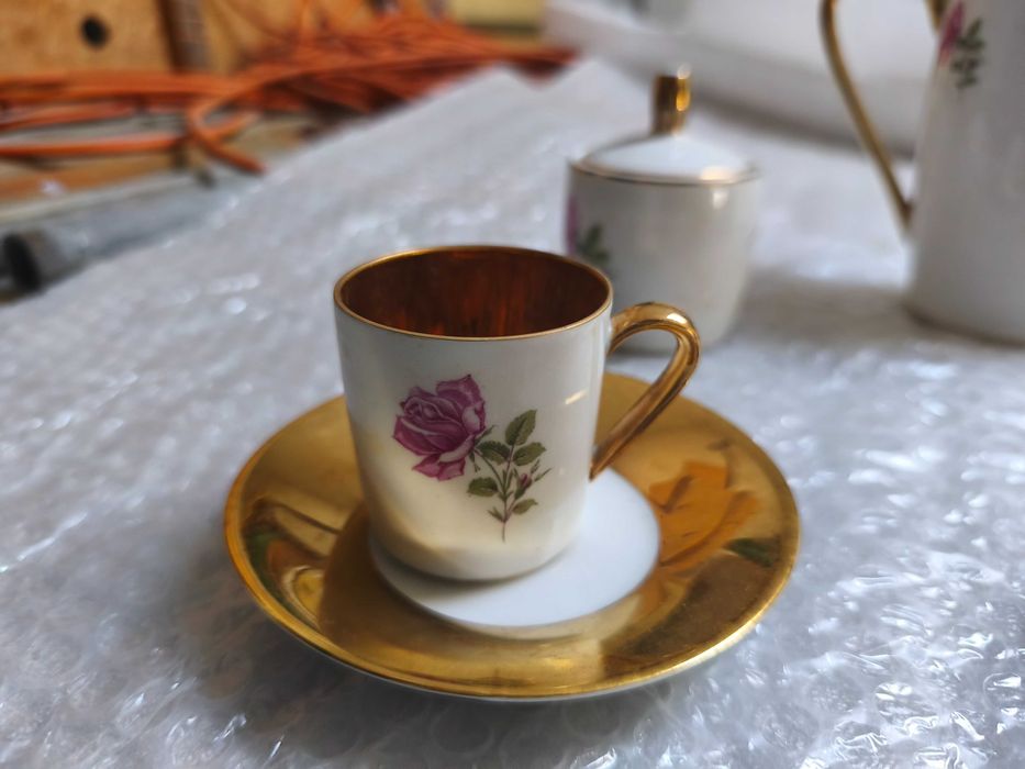 Conjunto lindo de café, com 6 peças ± 3