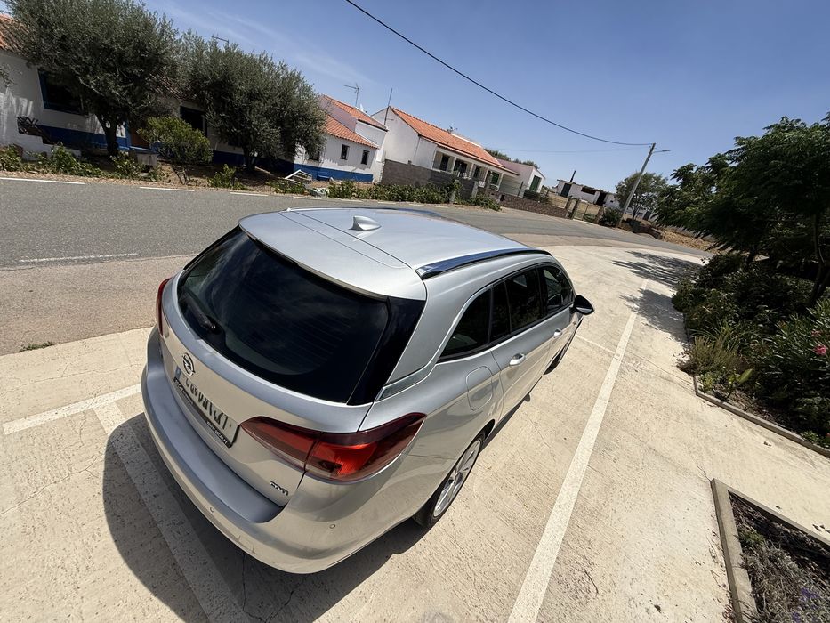 Opel Astra Sports Tourer 1.6 CDTI (2018) – Venda ou Troca