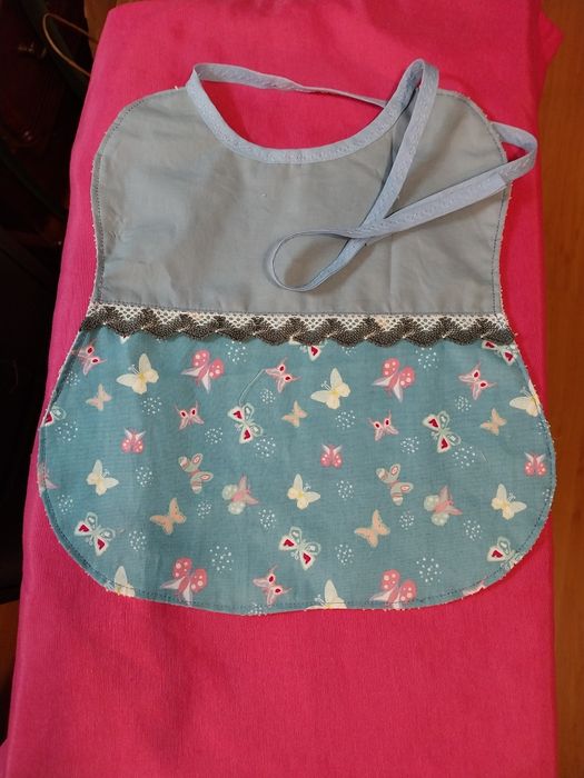 Baby Bibs in Various Patterns431065826151649282