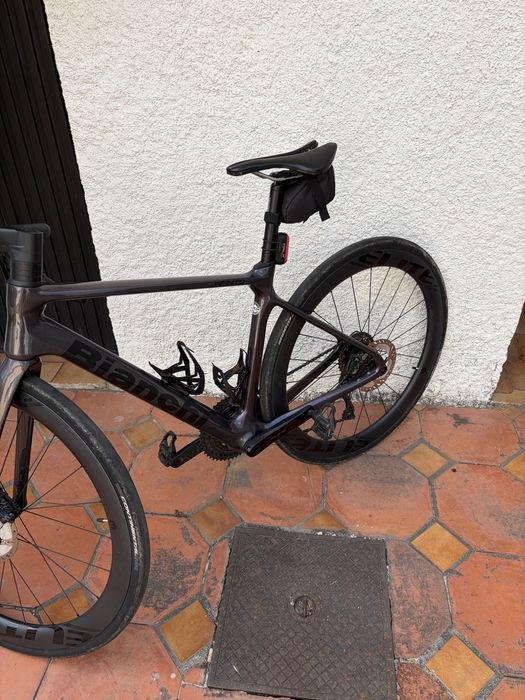 Bianchi infinito