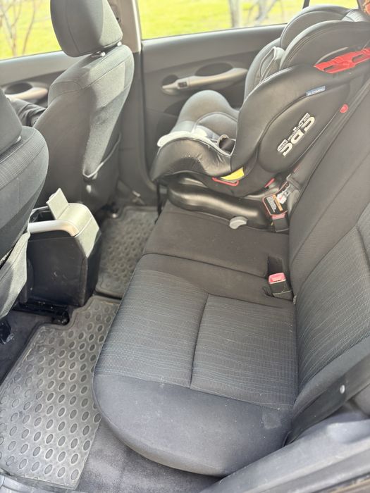 Продам машину Toyota