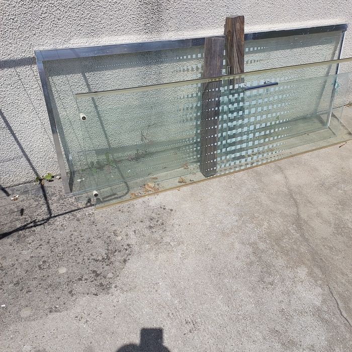 Polivan com porta deslizante