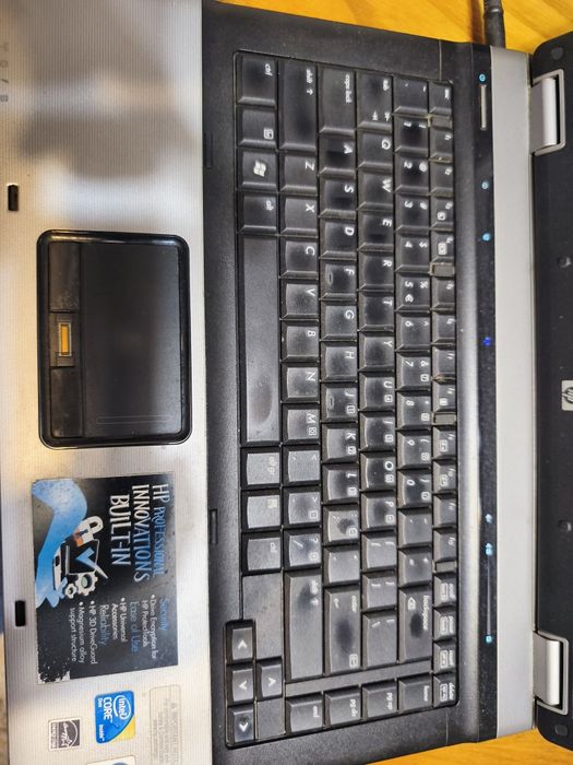 Portátil HP Compaq 6730b