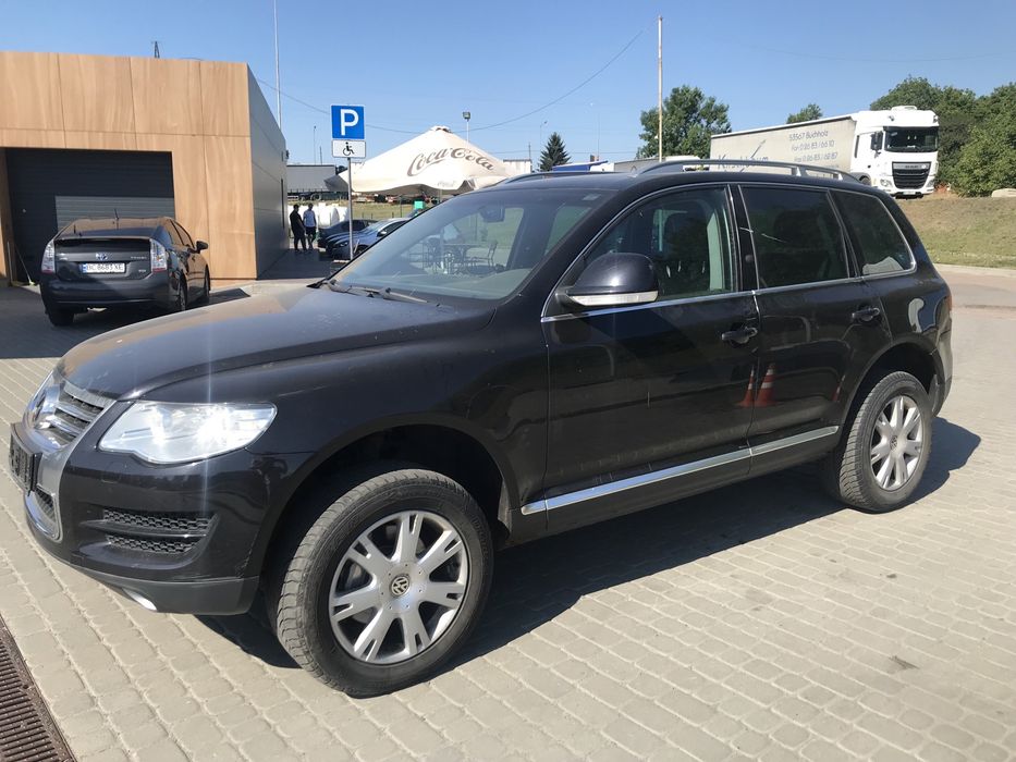 Фольцваген Таурег .3.0 дизель.Автомат