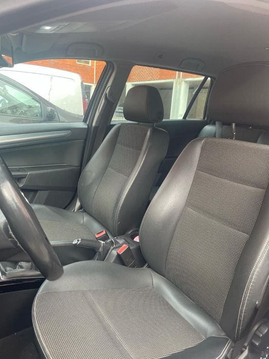 Opel astra caravan cosmo 1.7cdti