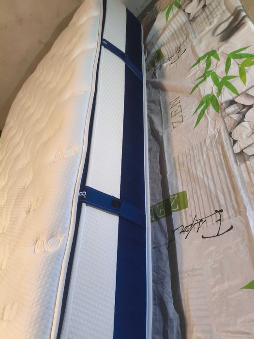 Colchão 2 por 1.20 novo , pagamento a dinheiro no ato do levantamento