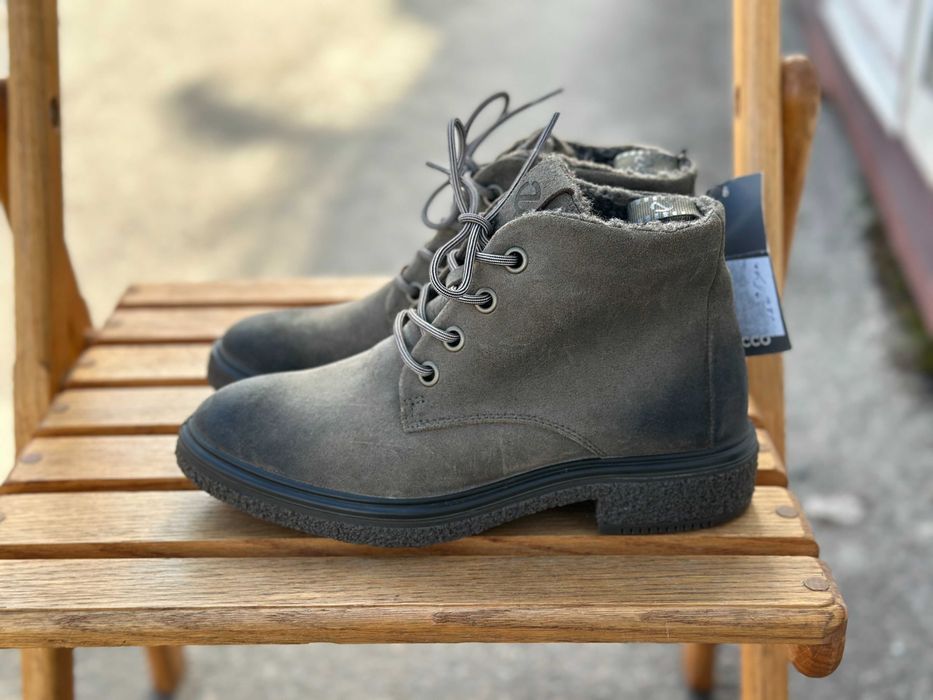 Зимові жіночі черевики ECCO Crepetray Hybrid L із замші Є всі розміра