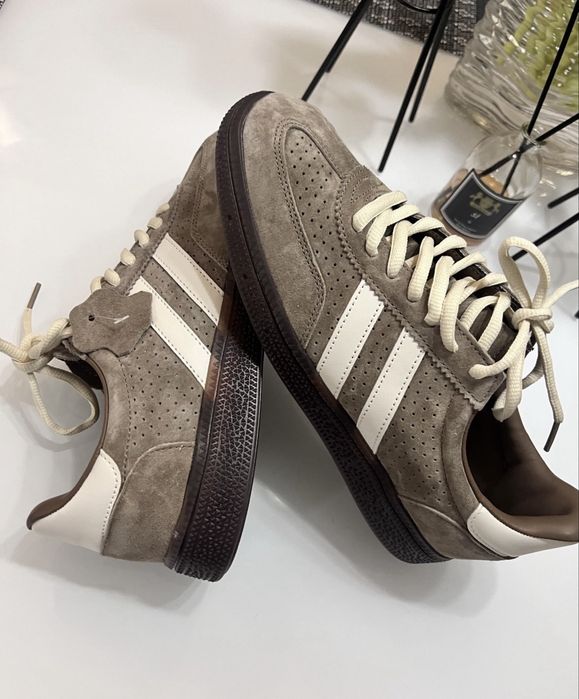 Modne buty  Skórzane kolor Fango 37