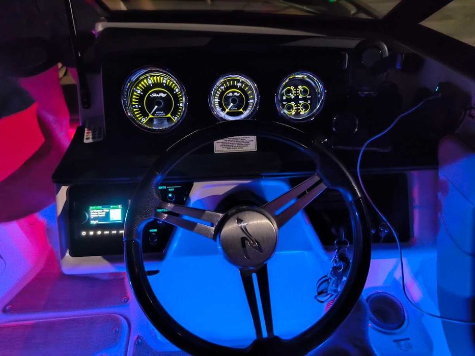 Sea Ray SPX 190 z przyczepą Lorries,       JAK NOWA