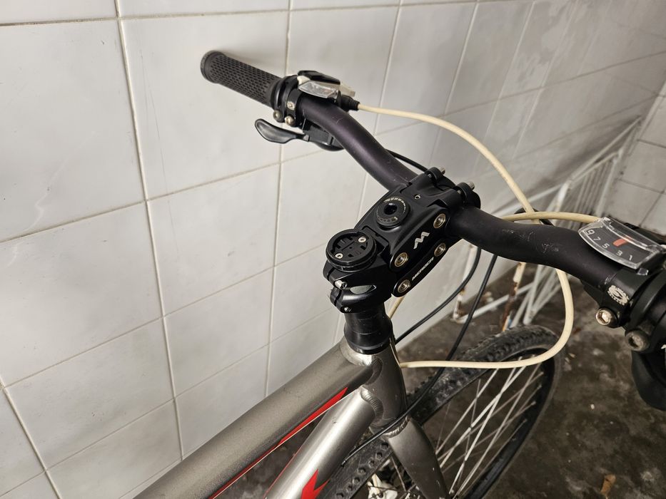 Bicicleta TREK da linha FX