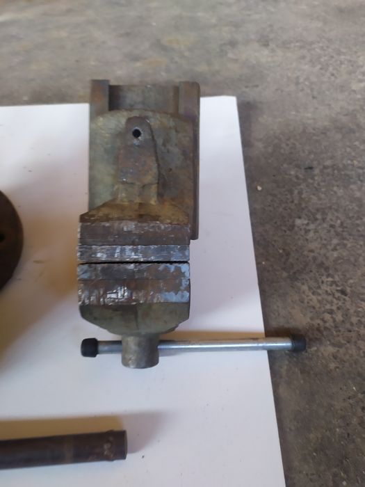 Продам лещата (тиски) часів СССР