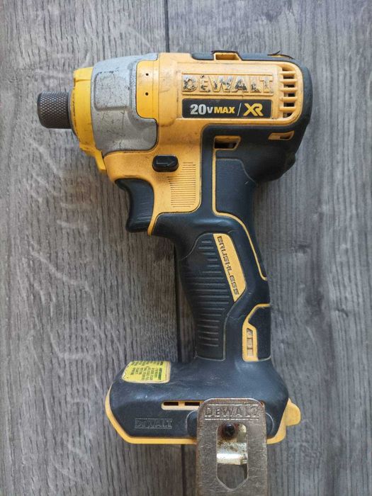 Dewalt DCF886 20V Brushless Impact Driver