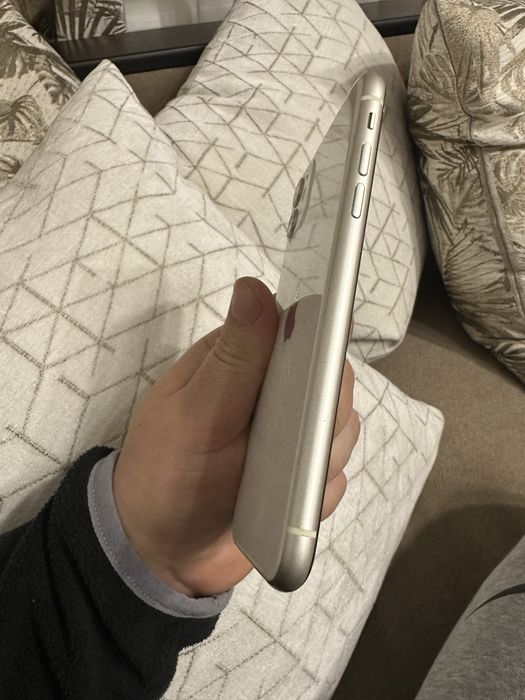 iPhone 11 64g White Айклауд 90% бат