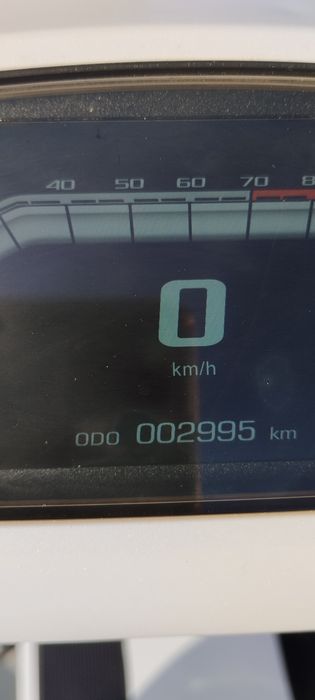 Scooter elétrica Arena Rena 125cc