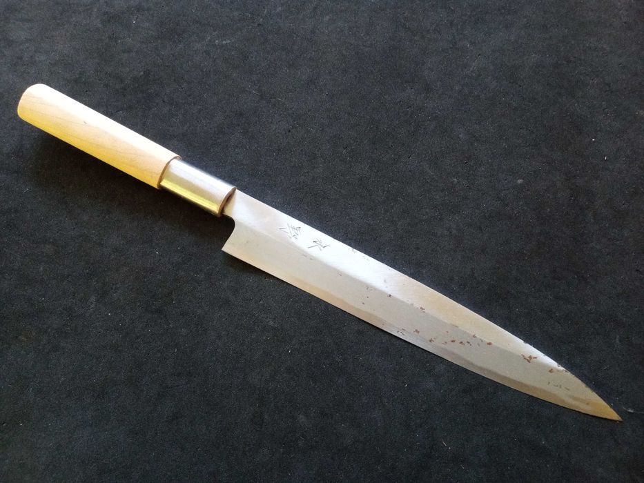 Nóż japoński 菊一  Kikuichi  yanagiba stal weglowa