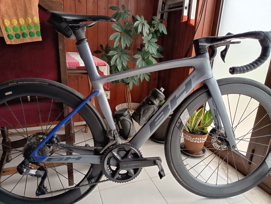 Bicicleta Bh G8 ultrega DI2