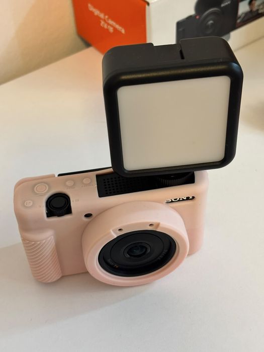 Sony ZV-1F - Como nova | Só alguns meses de uso + Acessórios extras
