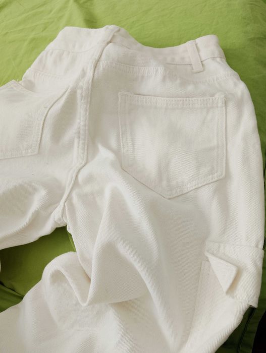 SHEIN. Ładne szerokie spodnie jeansowe damskie