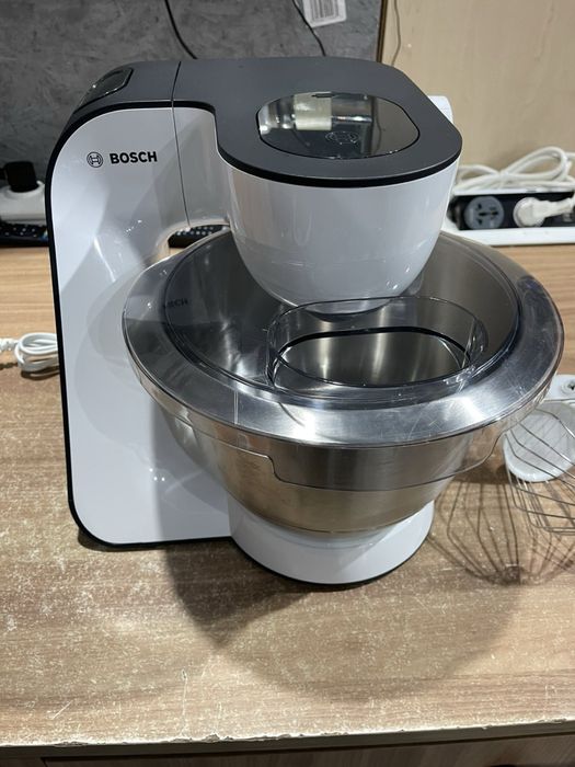 Кухонна машина Bosch MUM5