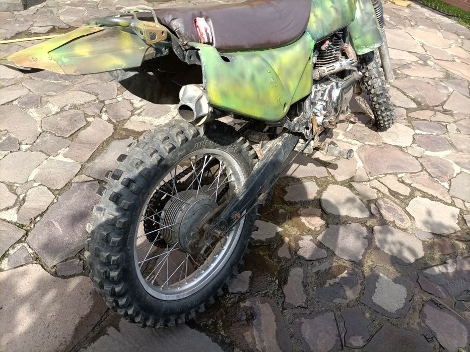 Мотоцикл 180 куб крос