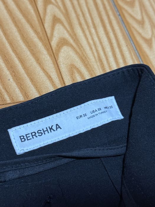 Calças bershka 32