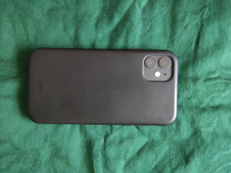 iPhone 11 com extras