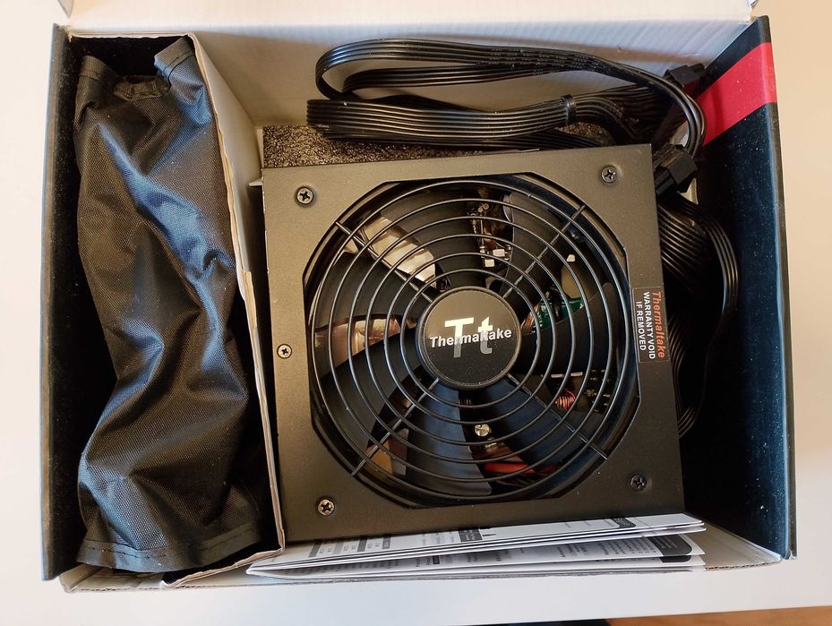Zasilacz ATX Thermaltake SmartT SE 730W (modularny).
