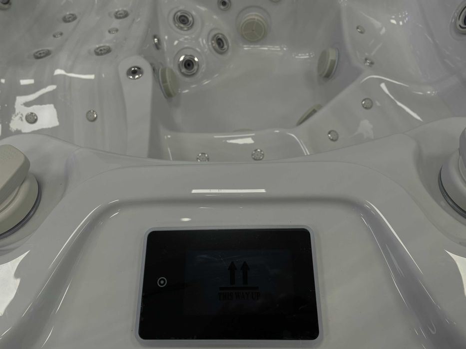 Całoroczne Jacuzzi Ogrodowe dla 5 osób Dynasty - Holenderska Marka