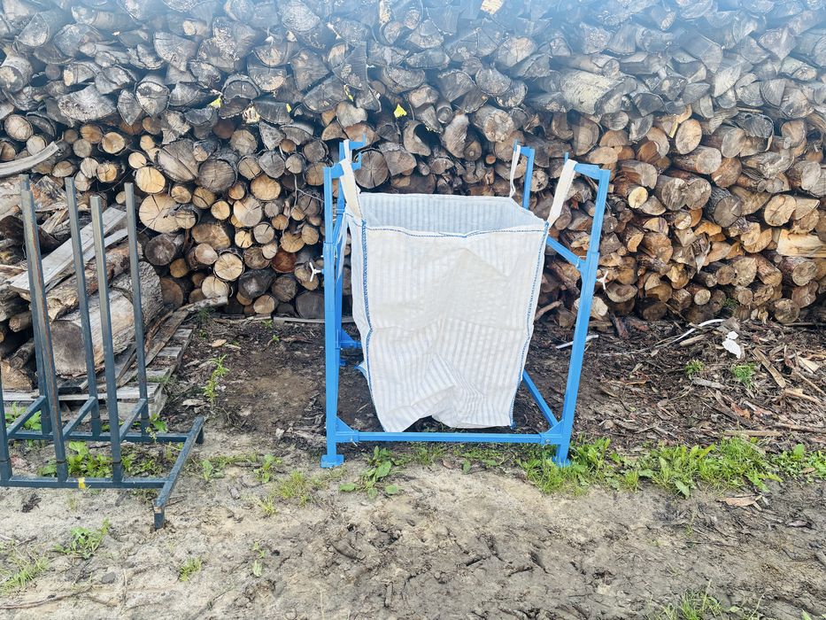 Stojak na big bag worki drewno gruz zborze pakowanie materiałów sypkich