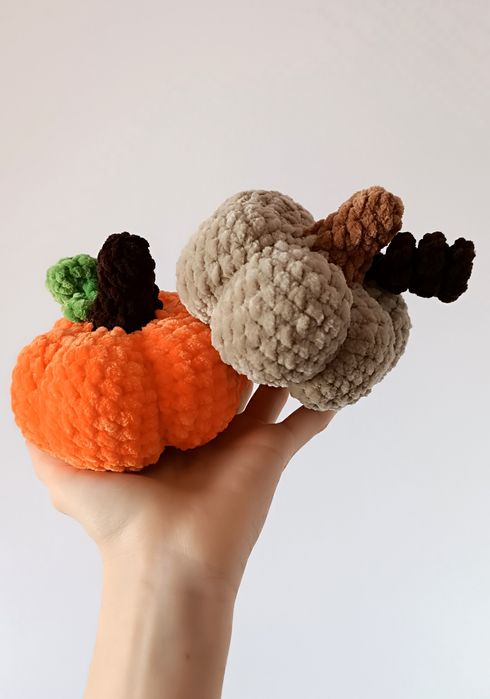 Maskotka/ozdoba dynia na szydełku halloween