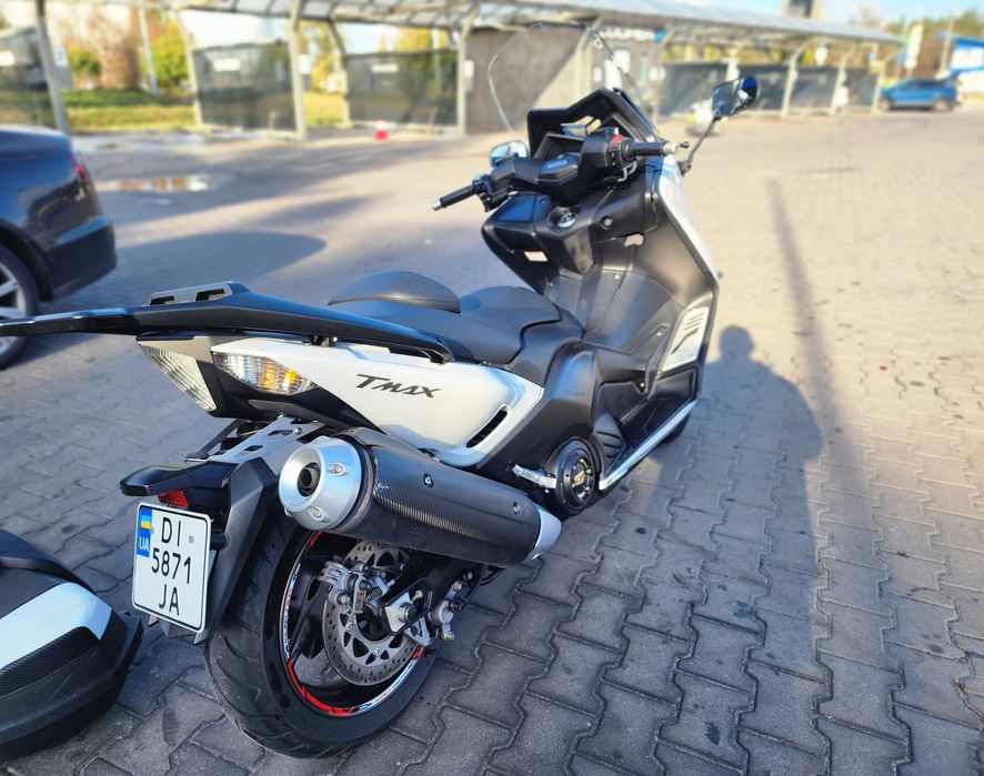 Yamaha T-max 530