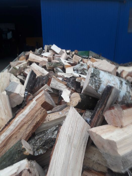 Drewno opałowe pocięte porąbane
