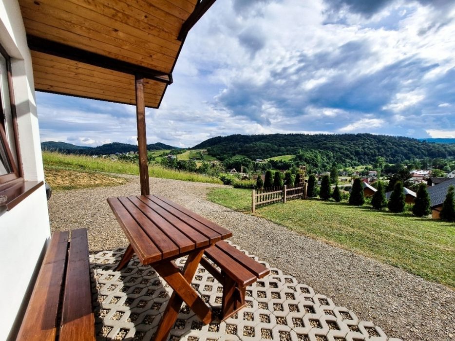 Domki na górze widokowej Bieszczady Jezioro Solińskie