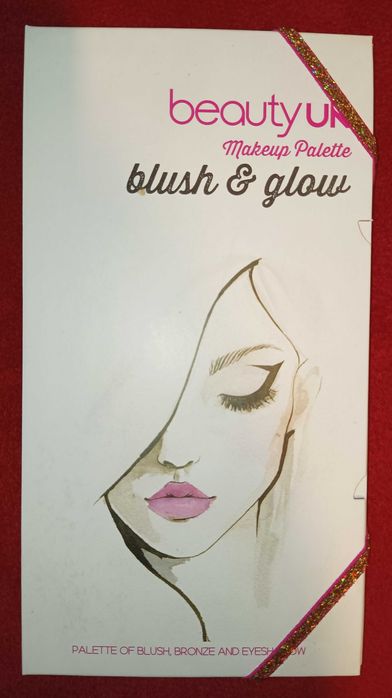 Makeup zestaw kosmetyków cienie róż bronzer eleganckie prezent make-up