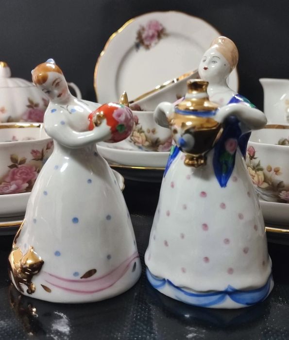 Serwis Porcelanowy Zestaw do herbaty + 2 figurki Dulewo