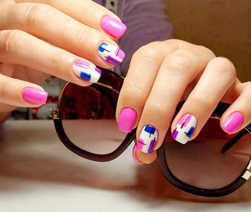 Маникюр, педикюр, наращивание.