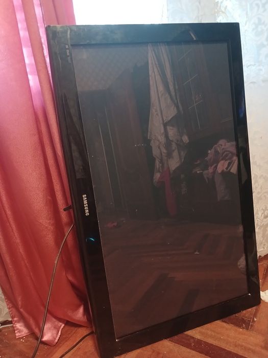Продам або обміняю плазму Samsung 42