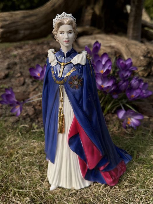 Figurka Królowa Elżbieta II Złoty Jubileusz Edycia Limitowana 1000 szt