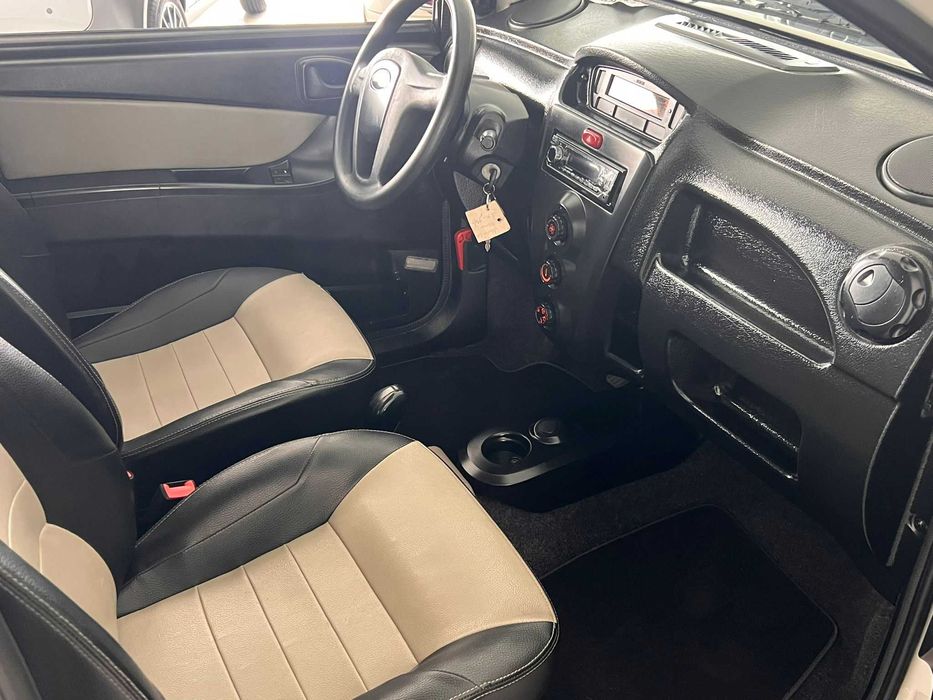 MICROCAR MGO BRANCO peças e acessórios