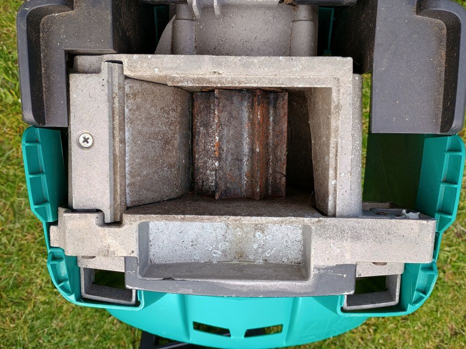 Rozdrabniacz Bosch do gałęzi. Stan bdb.