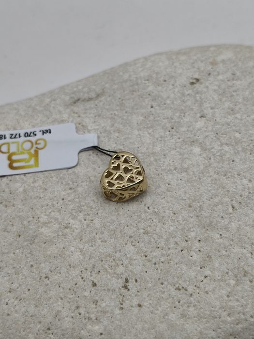 Złoty Charms Pr.585 Nowy Zapraszamy