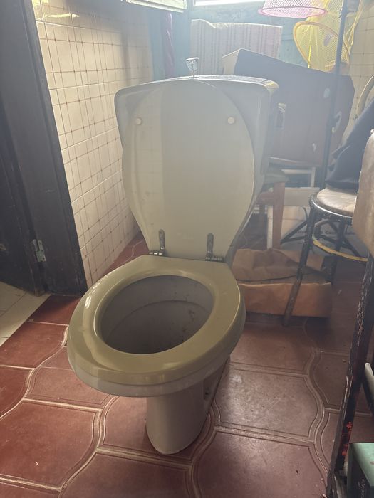 Sanita nova nunca usada