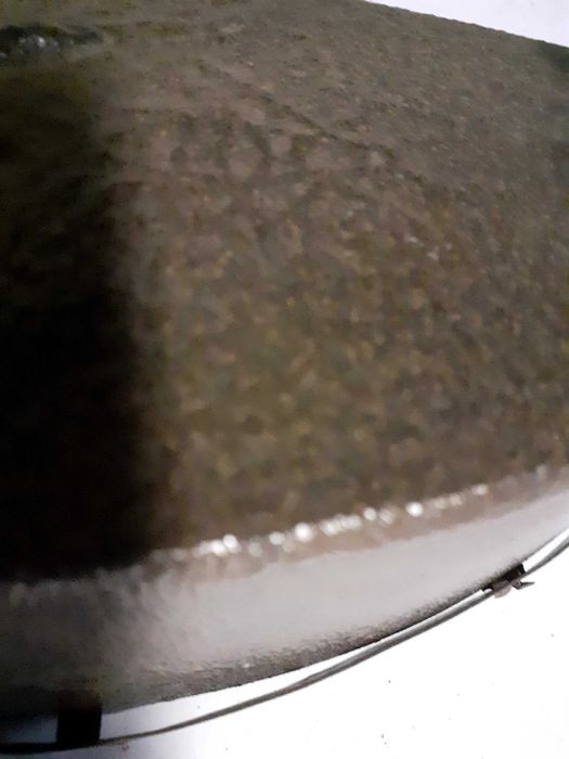 Ferro de engomar antigo a brasas