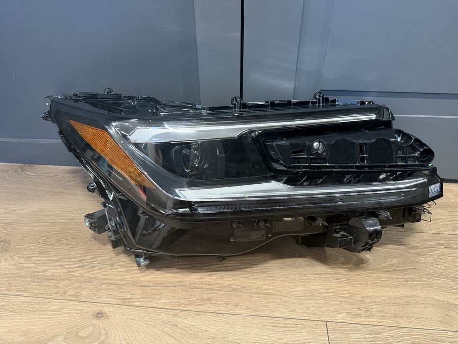 Оригінал. Фара права Toyota RAV4 USA 2026 Right LED 2026 2027