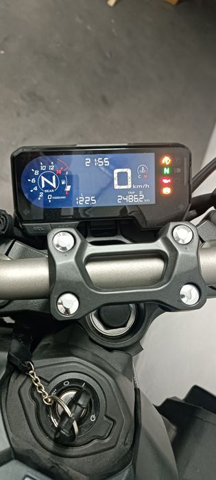 Vendo Honda CB 650R semi nova