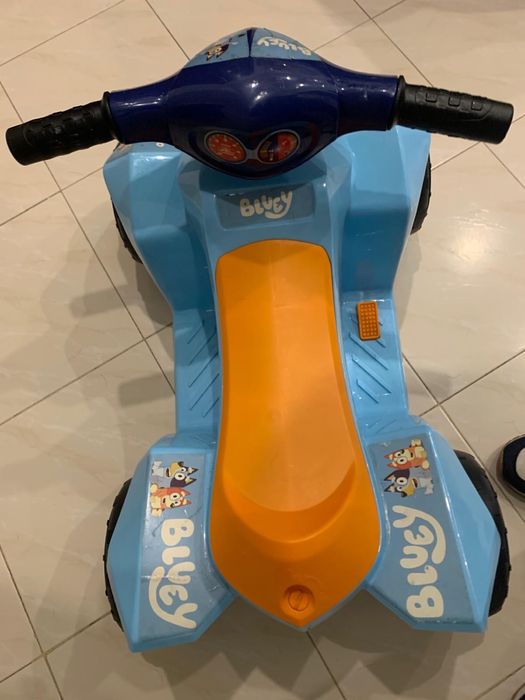 Mota criança da Bluey