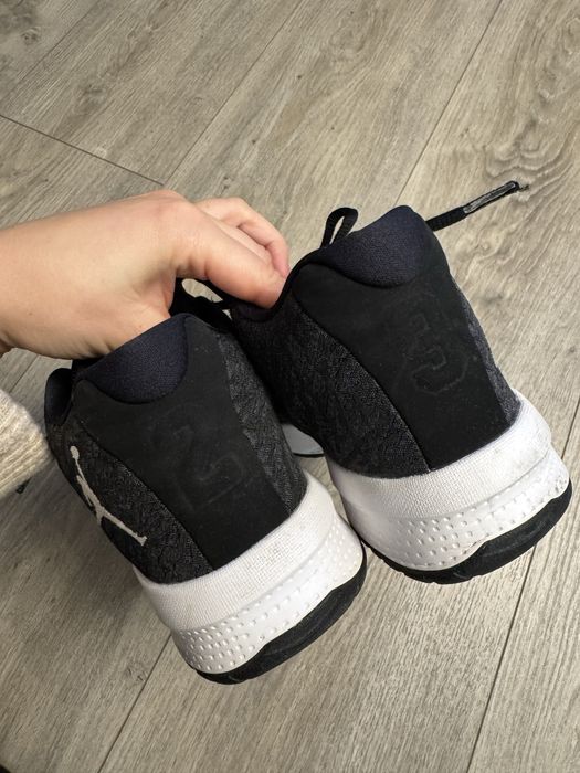 Buty Air Jordan 36.5