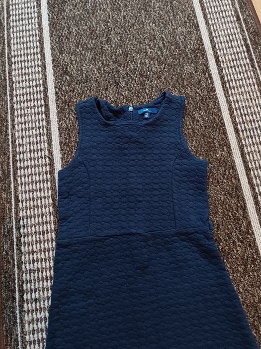 Elegancka ciepła sukienka