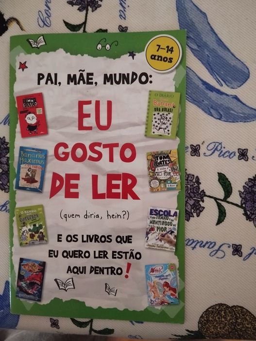 Livro com sugestões de leitura para crianças