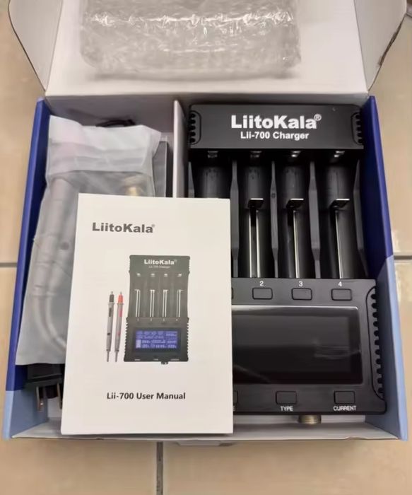 Зарядний пристрій LiitoKala Lii-700 (оригінал)